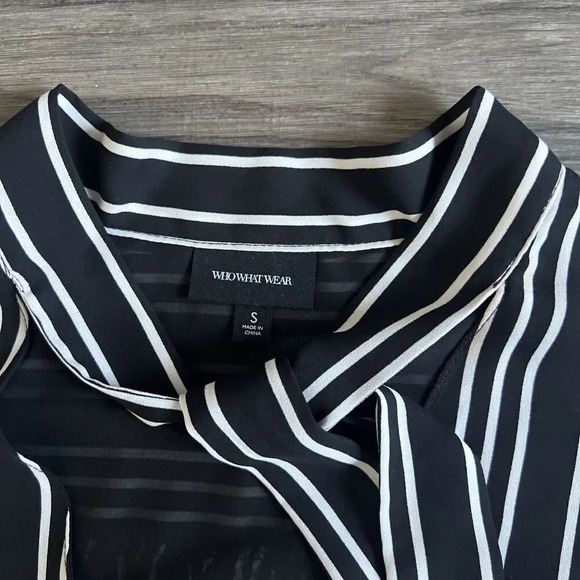 Who What Wear Black White Striped‎ Tie Neck Sleeveless Shift Dress Size Small - Picture 2 of 10